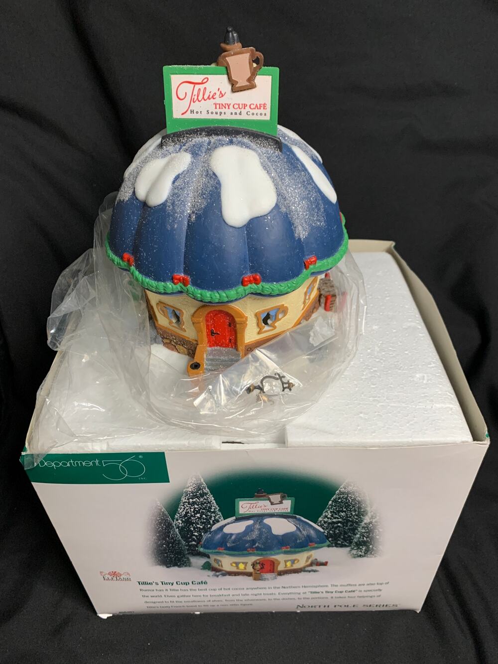Dept 56 Tillie’s Tiny Cup Cafe 56401 North Pole Elf Land Lighted Building